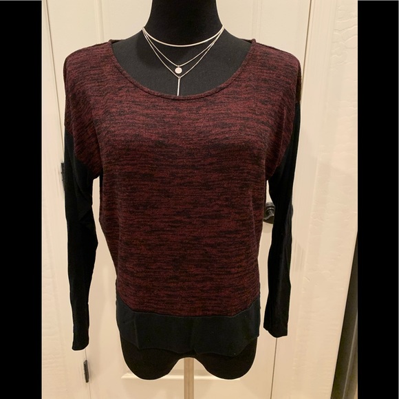 Mossimo long sleeve sweater 🌸Size: Medium - Picture 1 of 5